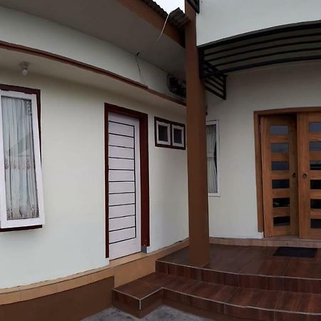 Bromo Deddy Homestay Exterior photo